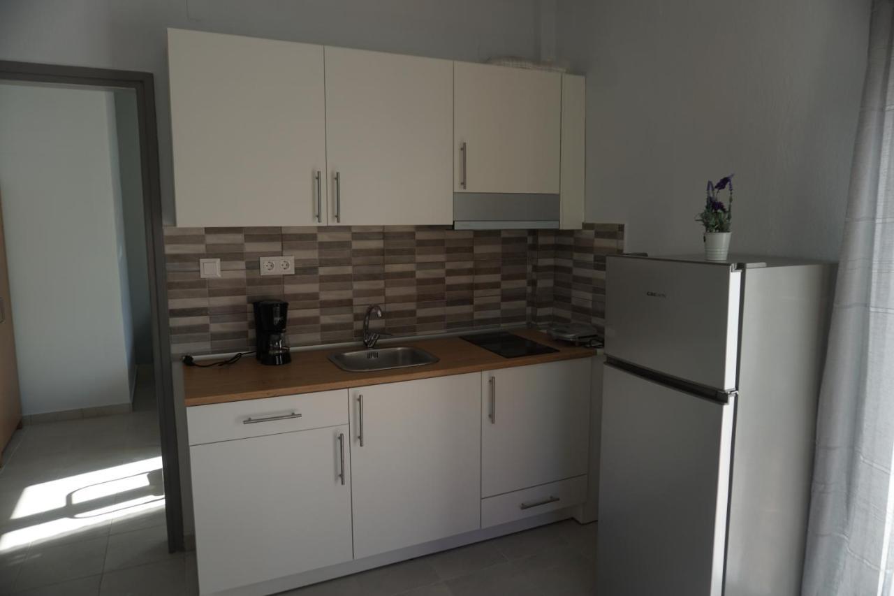 Park View Apartment In Paralia Dionisiou Luaran gambar