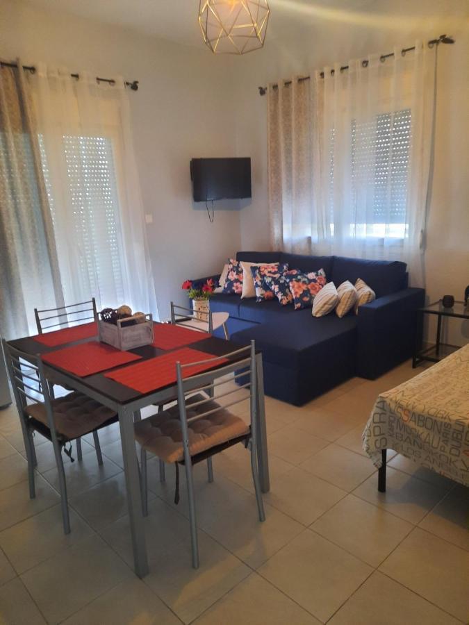 Park View Apartment In Paralia Dionisiou Luaran gambar